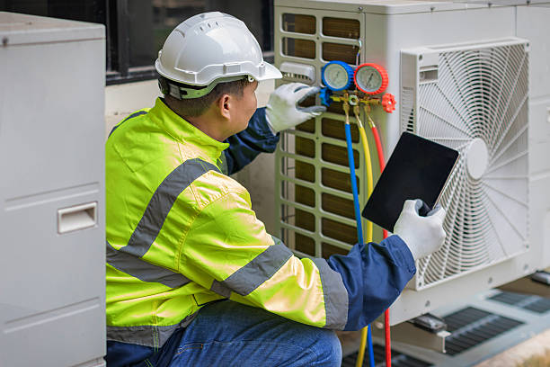 Professional Emergency Hvac technician working in Cedar Springs, MI